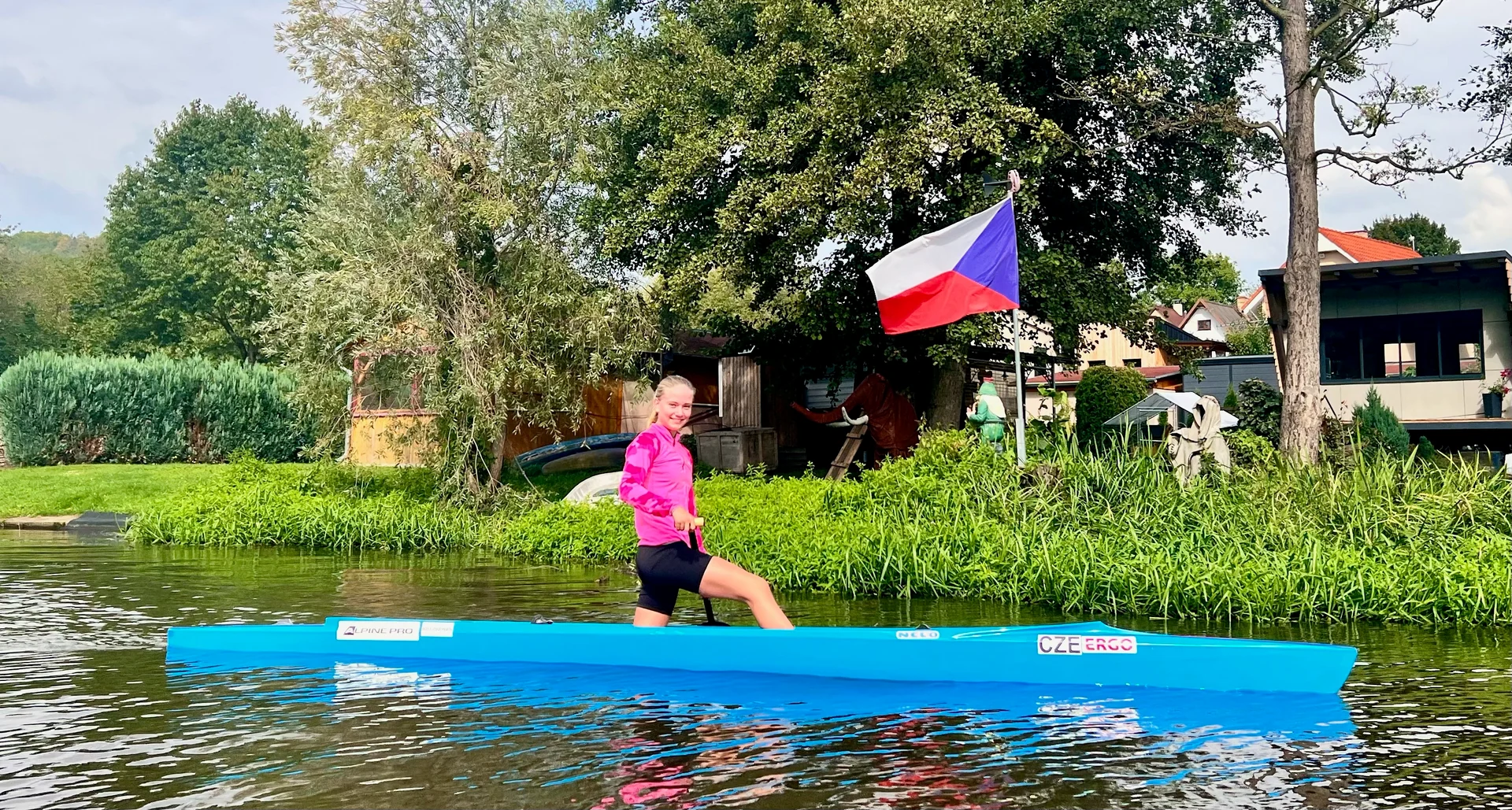 Natálie Neumanová z Kajak klubu Kadaň zazářila ve světové konkurenci